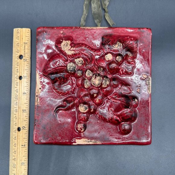 Vintage Wall Tile Grapes Fruit Italian Hanging 3D Redware Italy Rustic Maroon - Picture 7 of 9